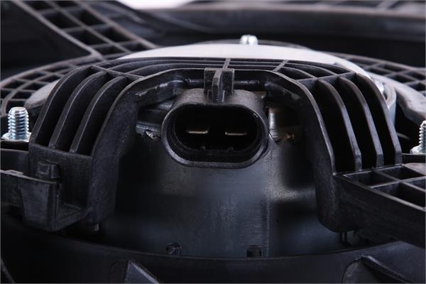 Ventilateur de refroidissement du moteur (Motoventilateur) NISSENS ref. 85693