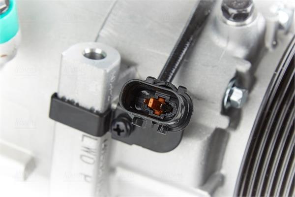Compresseur, climatisation NISSENS ref. 890239