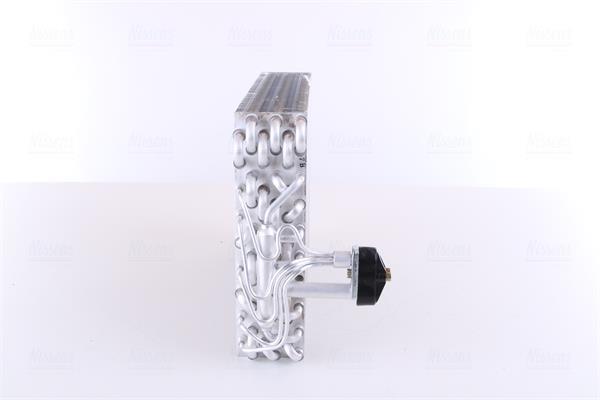Evaporador de ar condicionado NISSENS ref. 92063
