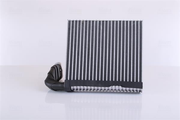 Evaporador de ar condicionado NISSENS ref. 92195