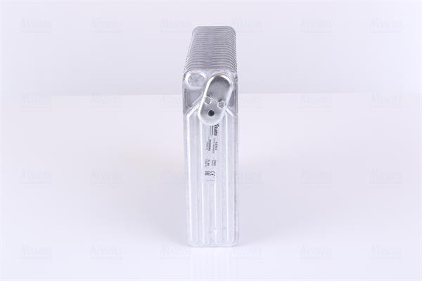 Evaporador de ar condicionado NISSENS ref. 92302