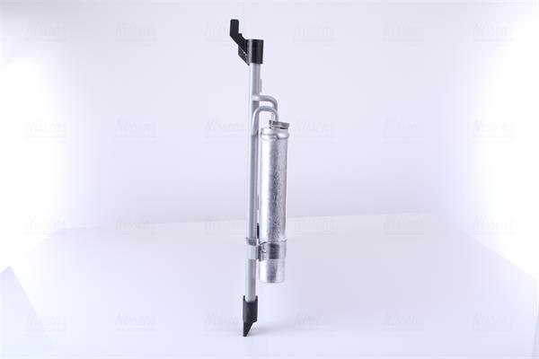 Condenseur, climatisation (Radiateur de climatisation) NISSENS ref. 940788