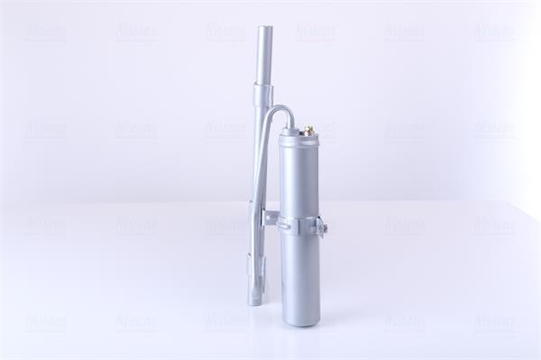 Condensador, aire acondicionado NISSENS ref. 94726