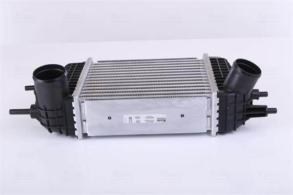 Radiador de admisión, intercooler NISSENS ref. 961116