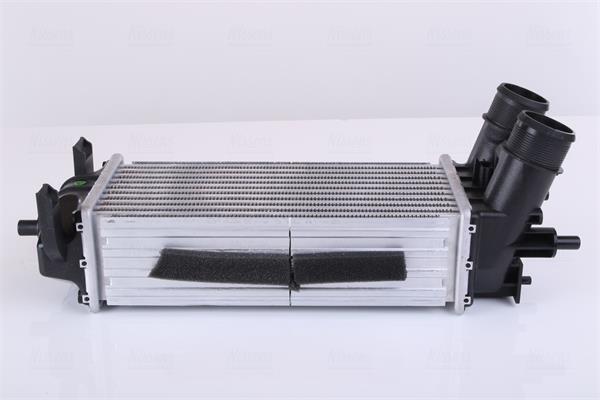 Intercooler, échangeur (Refroidisseur d'air) NISSENS ref. 961509