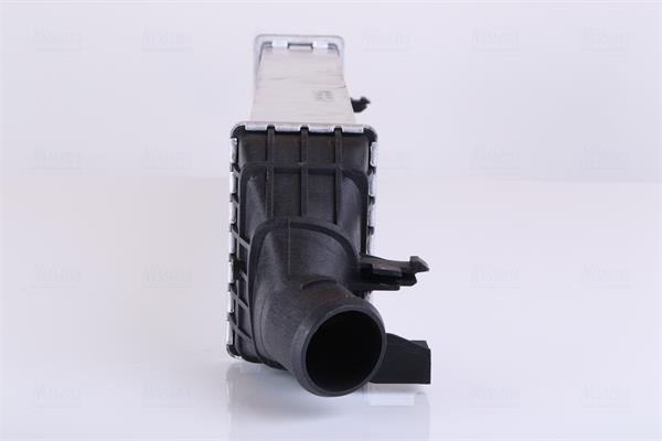 Radiador de admisión, intercooler NISSENS ref. 961582