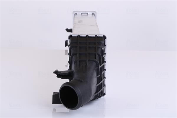 Radiador de admisión, intercooler NISSENS ref. 961582