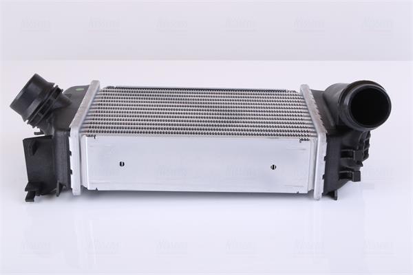 Intercooler, échangeur (Refroidisseur d'air) NISSENS 961583