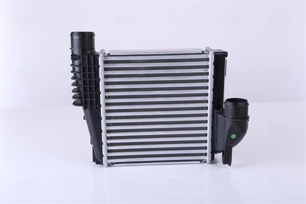 Intercooler, échangeur (Refroidisseur d'air) NISSENS ref. 96380