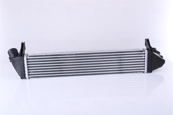 Intercooler, échangeur (Refroidisseur d'air) NISSENS ref. 96585