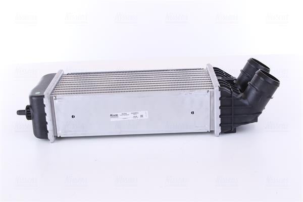 Intercooler, échangeur (Refroidisseur d'air) NISSENS ref. 96594