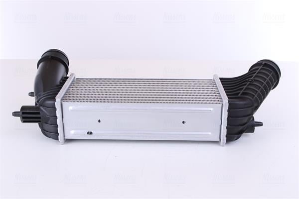 Intercooler, échangeur (Refroidisseur d'air) NISSENS ref. 96609