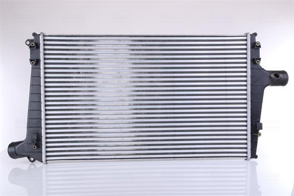 Intercooler, échangeur (Refroidisseur d'air) NISSENS ref. 96635