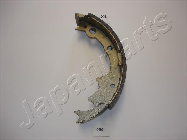 Jeu de 4 mâchoires de frein (Garniture de frein à tambour) JAPANPARTS ref. GF-056AF