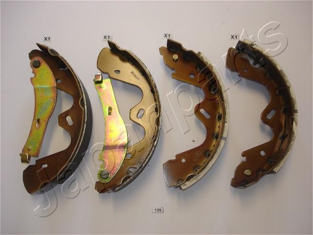 Jeu de 4 mâchoires de frein (Garniture de frein à tambour) JAPANPARTS ref. GF-109AF