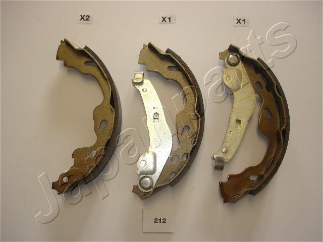 Jeu de 4 mâchoires de frein (Garniture de frein à tambour) JAPANPARTS ref. GF-212AF