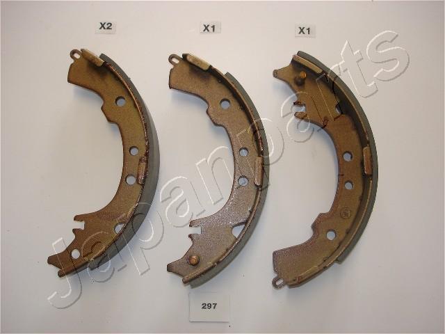 Jeu de 4 mâchoires de frein (Garniture de frein à tambour) JAPANPARTS ref. GF-297AF