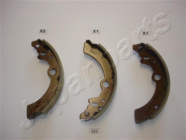 Jeu de 4 mâchoires de frein (Garniture de frein à tambour) JAPANPARTS ref. GF-822AF