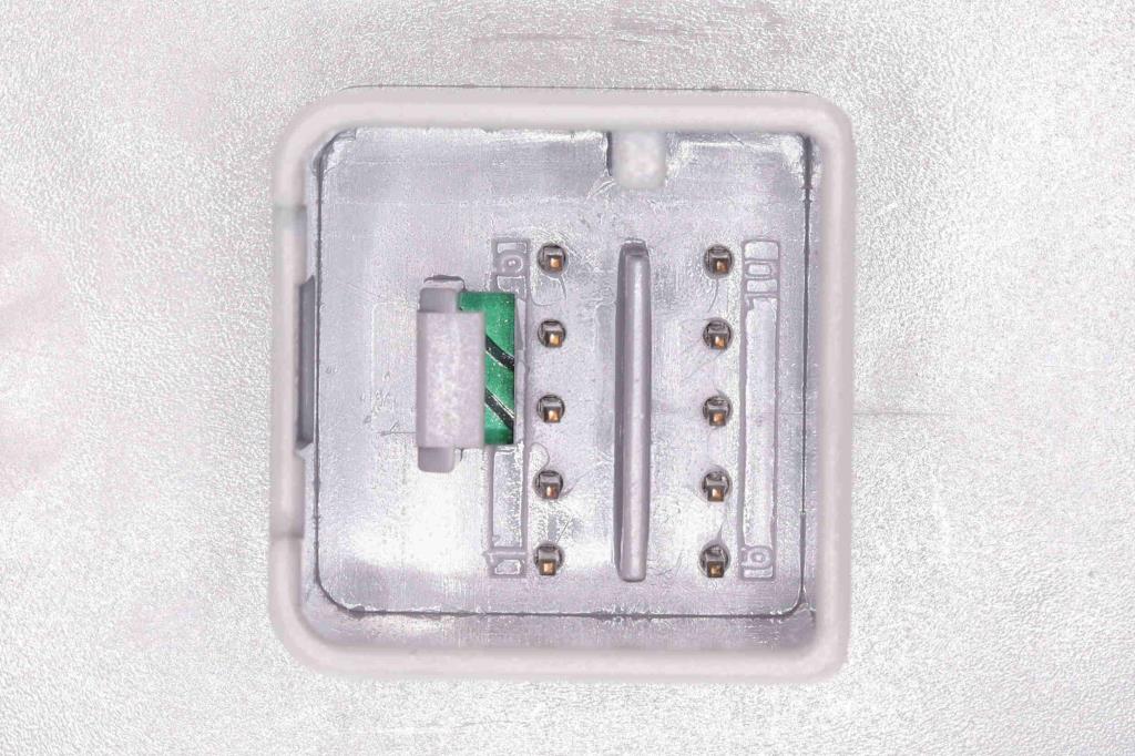 Interrupteur, lève-vitre (Bouton de lève-vitre) VEMO V10-73-0223