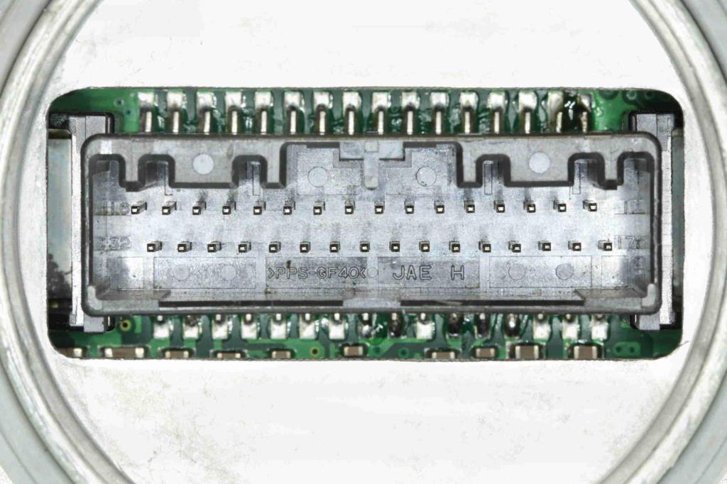 Appareil de commande, système d'éclairage VEMO ref. V10-73-0324