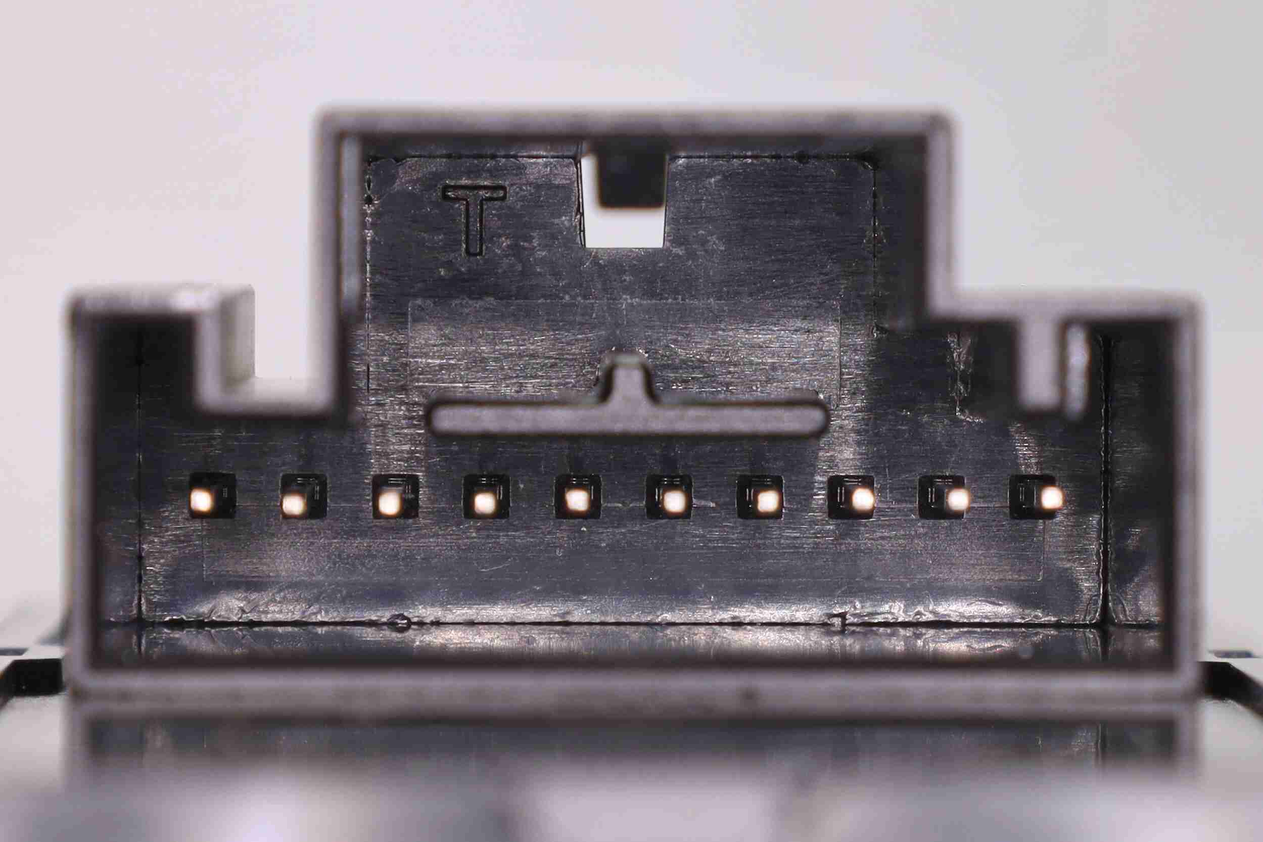 Interruptor, elevalunas VEMO V10-73-0679
