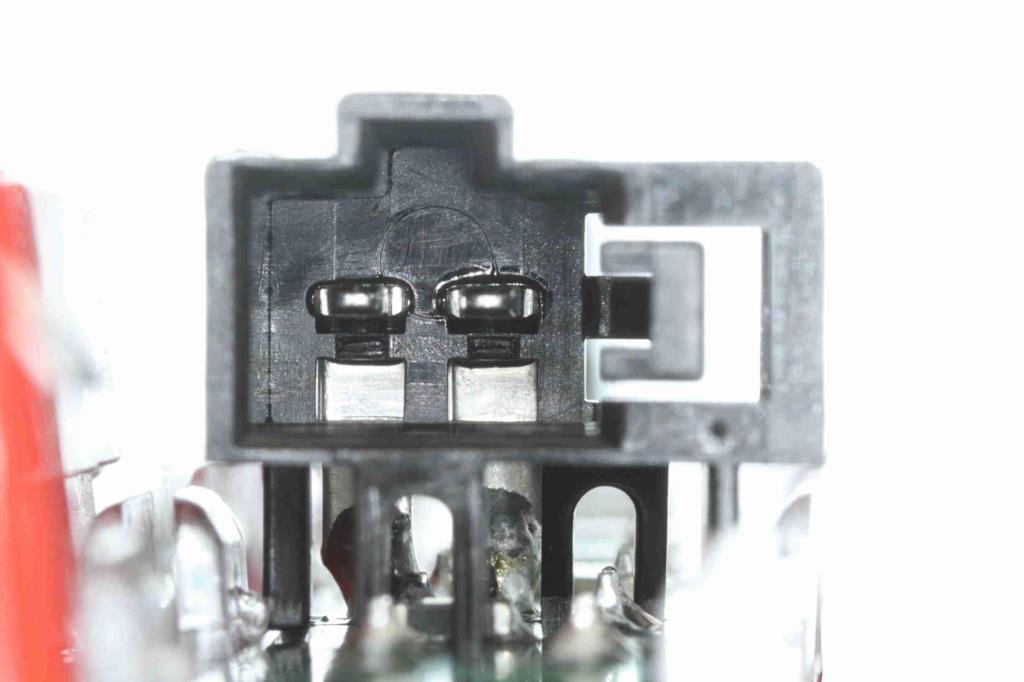 Luz de freno adicional (Tercera luz de freno) VEMO ref. V10-84-0075