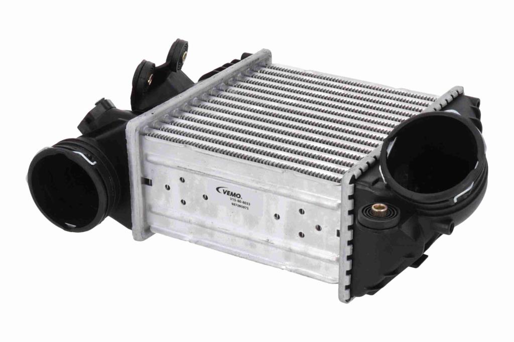 Intercooler, échangeur (Refroidisseur d'air) VEMO ref. V15-60-6033
