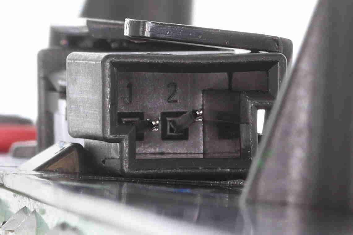 Luz de freno adicional (Tercera luz de freno) VEMO ref. V20-84-0031