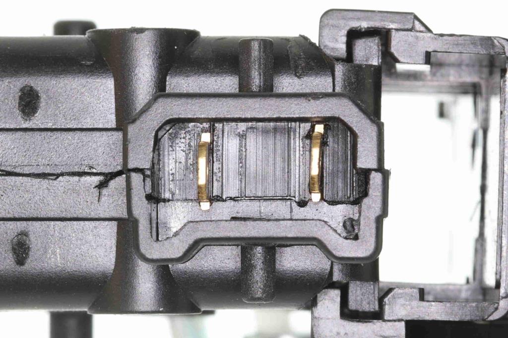 Serrure de porte VEMO ref. V21-85-0013