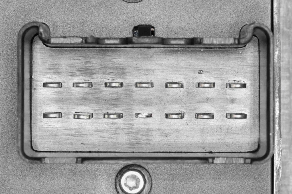 Interrupteur, lève-vitre (Bouton de lève-vitre) VEMO V33-73-0053