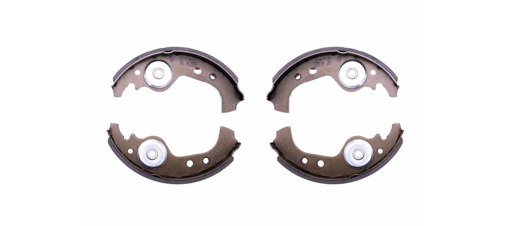 Jeu de 4 mâchoires de frein (Garniture de frein à tambour) HELLA ref. 8DB 355 000-091