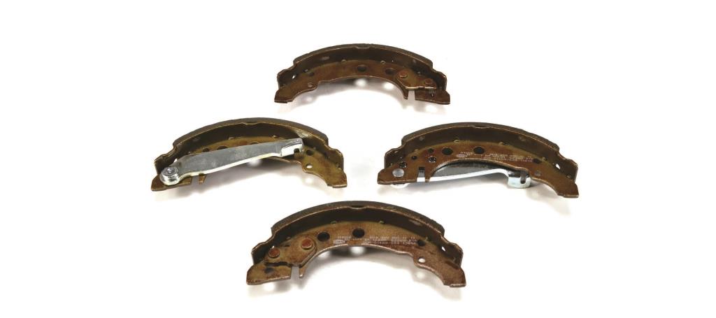 Jeu de 4 mâchoires de frein (Garniture de frein à tambour) HELLA ref. 8DB 355 000-111
