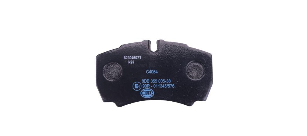 Jeu de 4 plaquettes de frein HELLA ref. 8DB 355 005-381