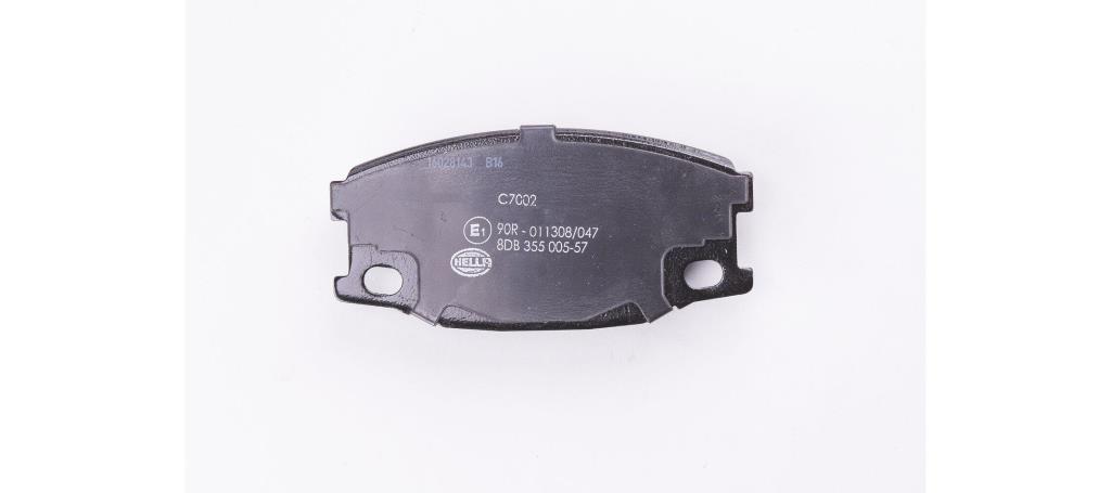 Jeu de 4 plaquettes de frein HELLA 8DB 355 005-571