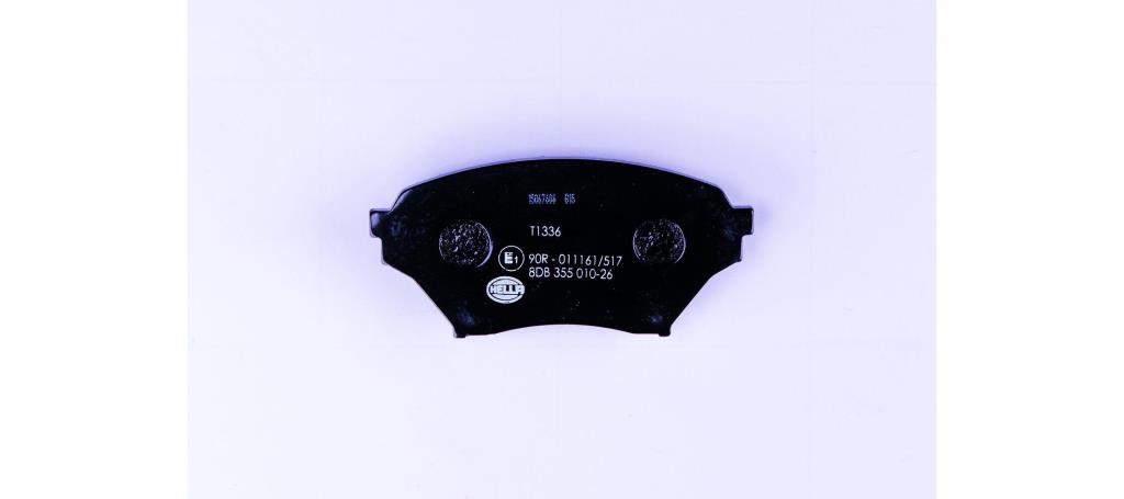 Jeu de 4 plaquettes de frein HELLA ref. 8DB 355 010-261