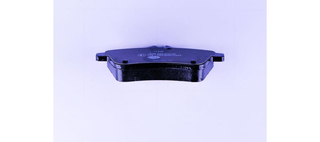 Jeu de 4 plaquettes de frein HELLA ref. 8DB 355 010-331