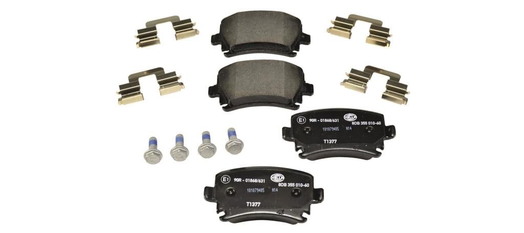 Jeu de 4 plaquettes de frein HELLA ref. 8DB 355 010-601