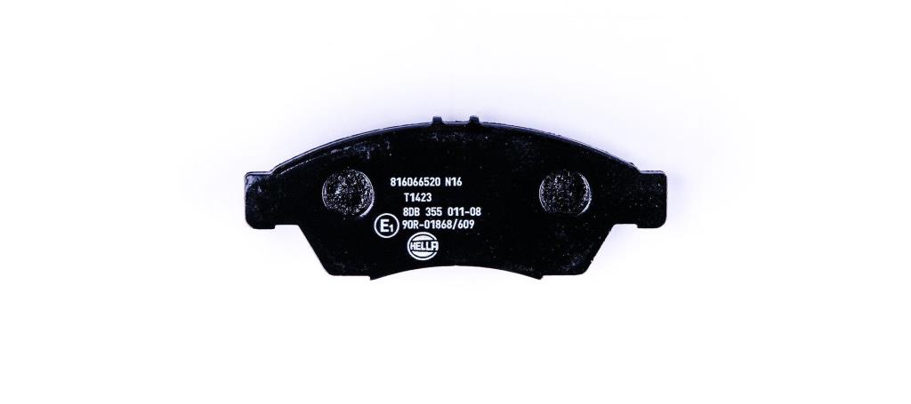 Jeu de 4 plaquettes de frein HELLA ref. 8DB 355 011-081