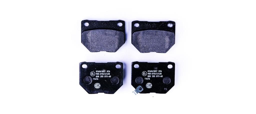 Jeu de 4 plaquettes de frein HELLA ref. 8DB 355 011-601