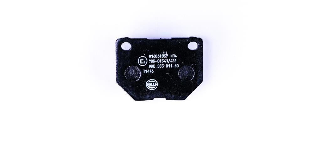 Jeu de 4 plaquettes de frein HELLA ref. 8DB 355 011-601