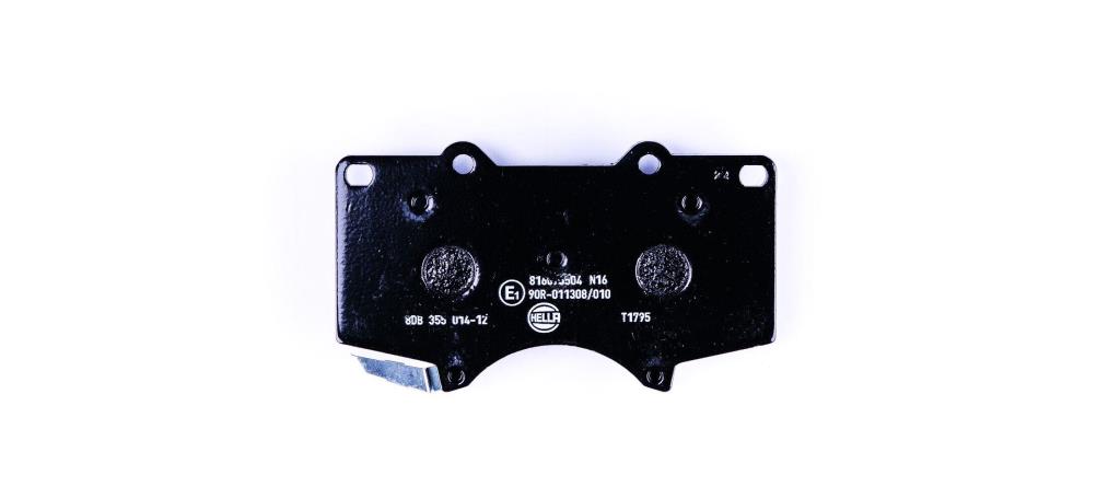 Jeu de 4 plaquettes de frein HELLA ref. 8DB 355 014-121