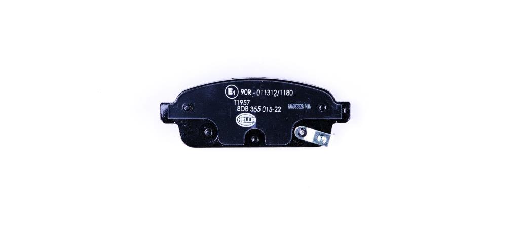 Jeu de 4 plaquettes de frein HELLA ref. 8DB 355 015-221