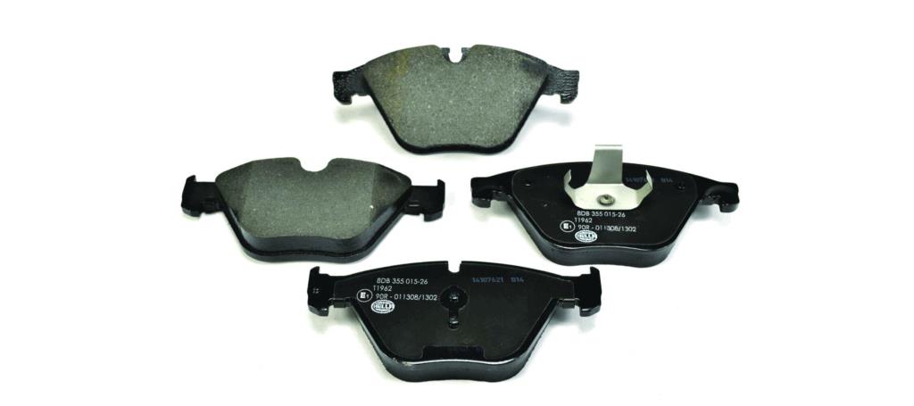 Jeu de 4 plaquettes de frein HELLA ref. 8DB 355 015-261