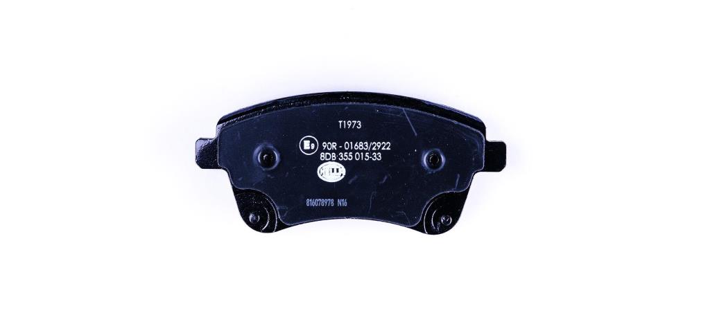 Jeu de 4 plaquettes de frein HELLA 8DB 355 015-331