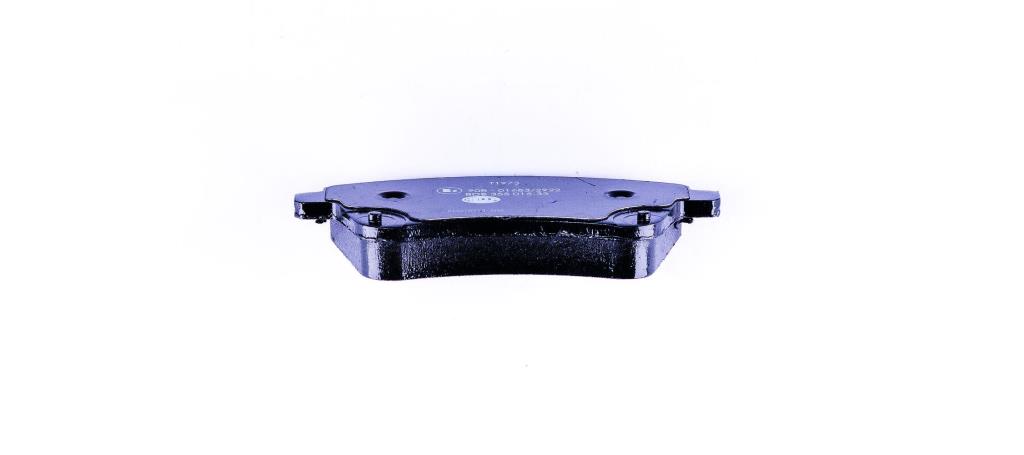 Jeu de 4 plaquettes de frein HELLA 8DB 355 015-331