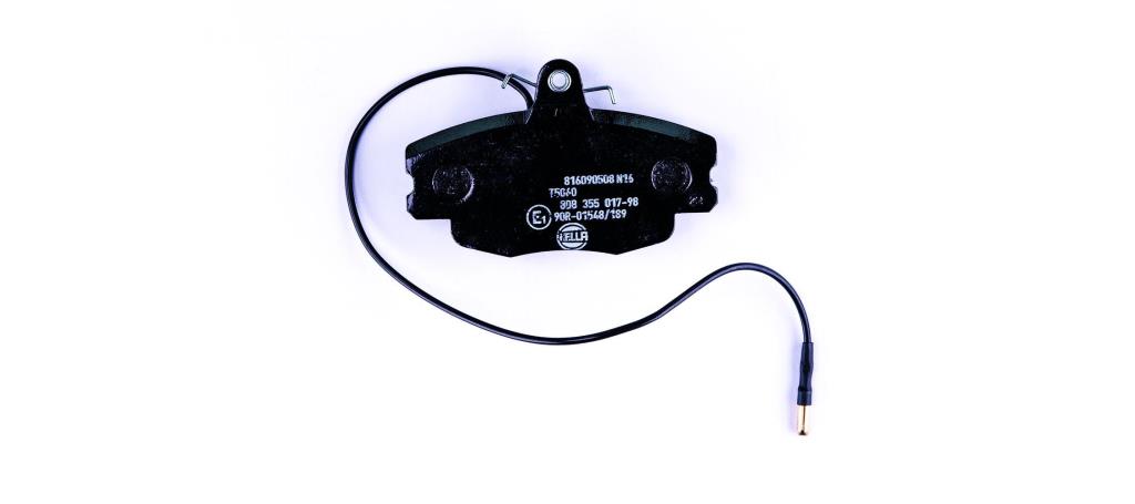 Jeu de 4 plaquettes de frein HELLA ref. 8DB 355 017-981