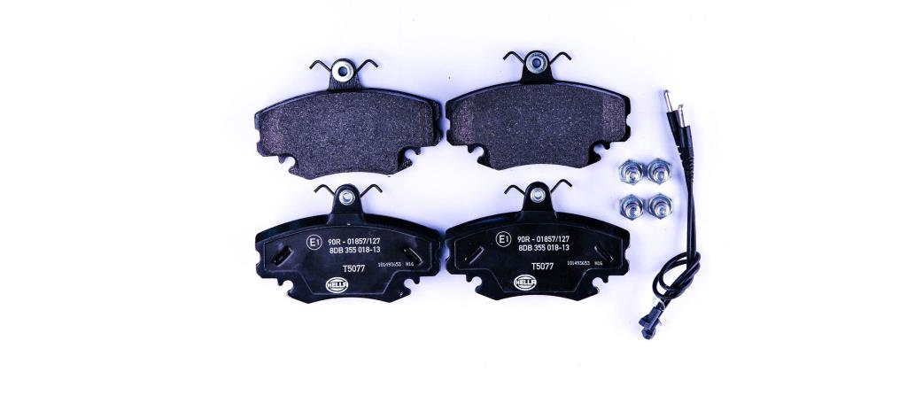 Jeu de 4 plaquettes de frein HELLA ref. 8DB 355 018-131