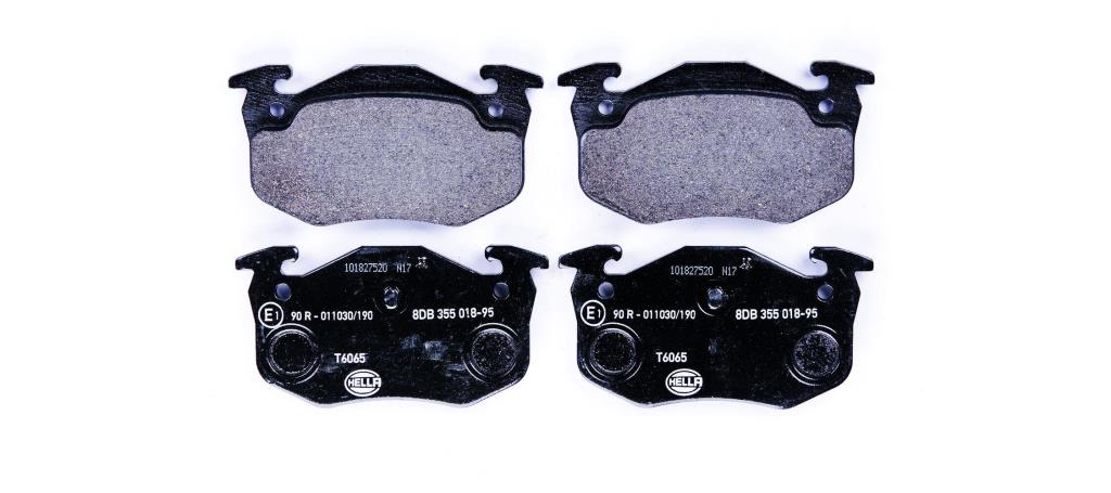Jeu de 4 plaquettes de frein HELLA ref. 8DB 355 018-951