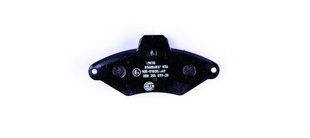 Jeu de 4 plaquettes de frein HELLA ref. 8DB 355 019-201