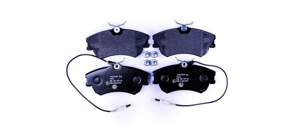 Jeu de 4 plaquettes de frein HELLA ref. 8DB 355 019-261